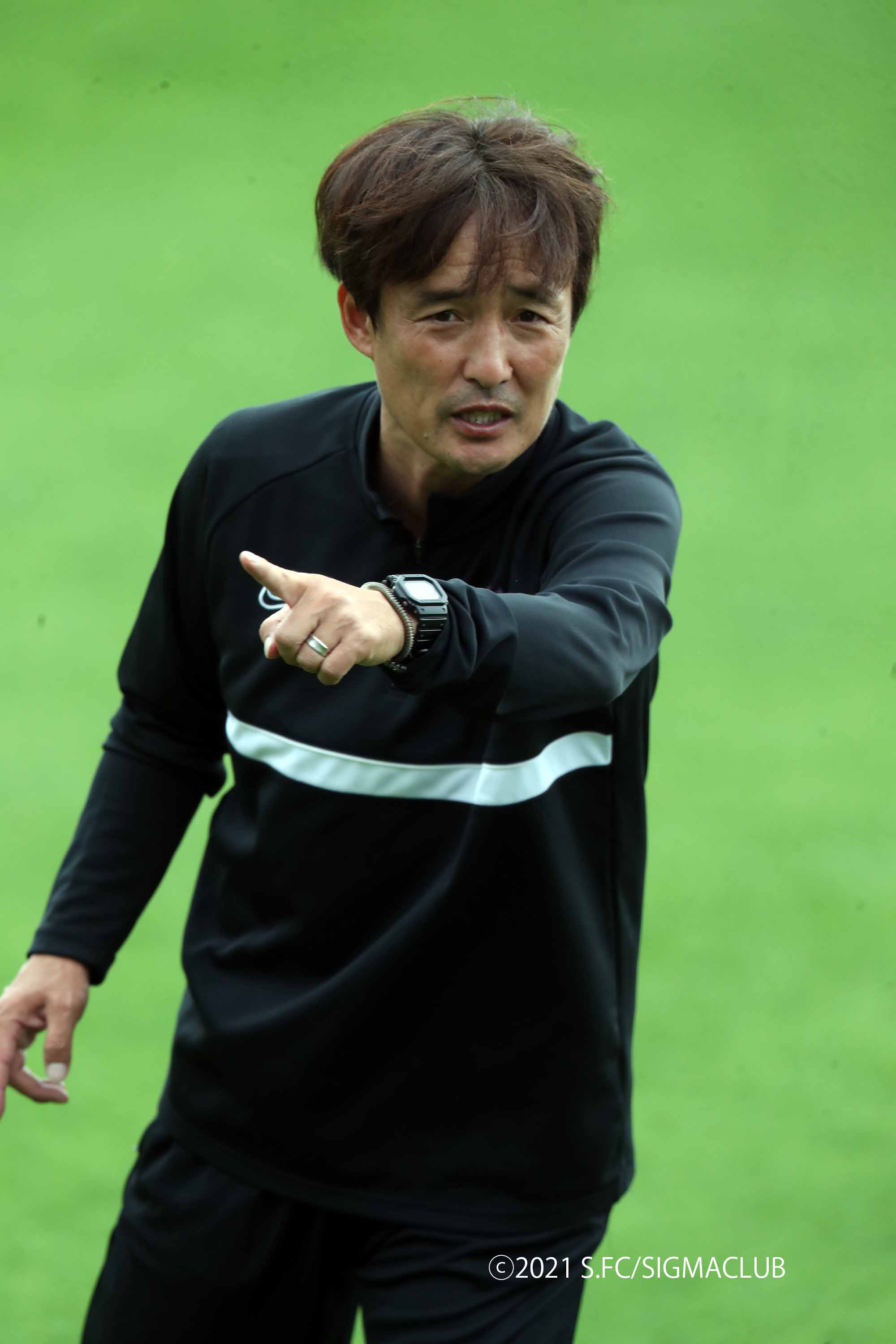 中村伸監督 全ての方々に感謝して Tssサンフレッチェ広島公式モバイルサイト