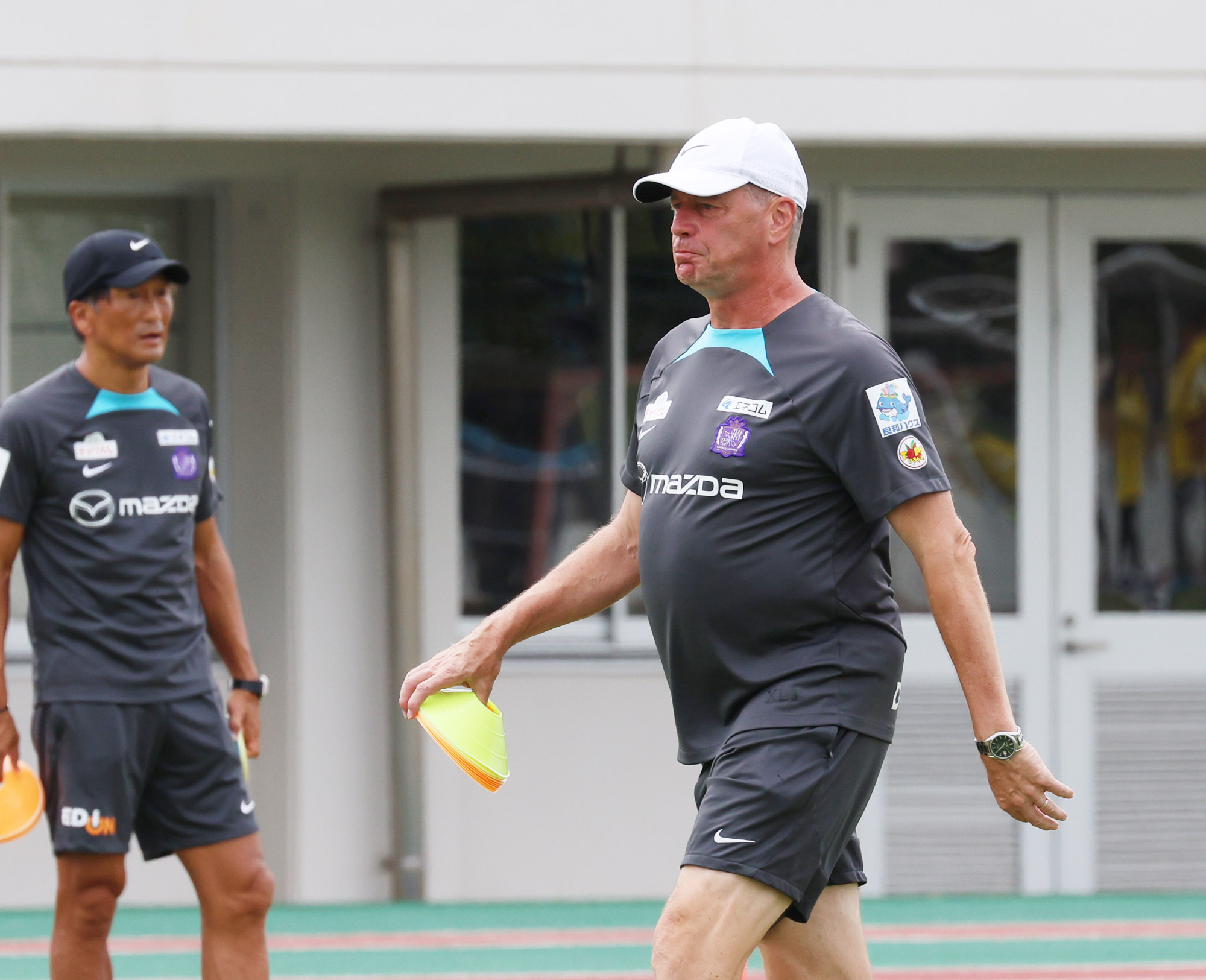 スキッベ監督／愛媛FCは素晴らしいチーム | TSSサンフレッチェ広島公式