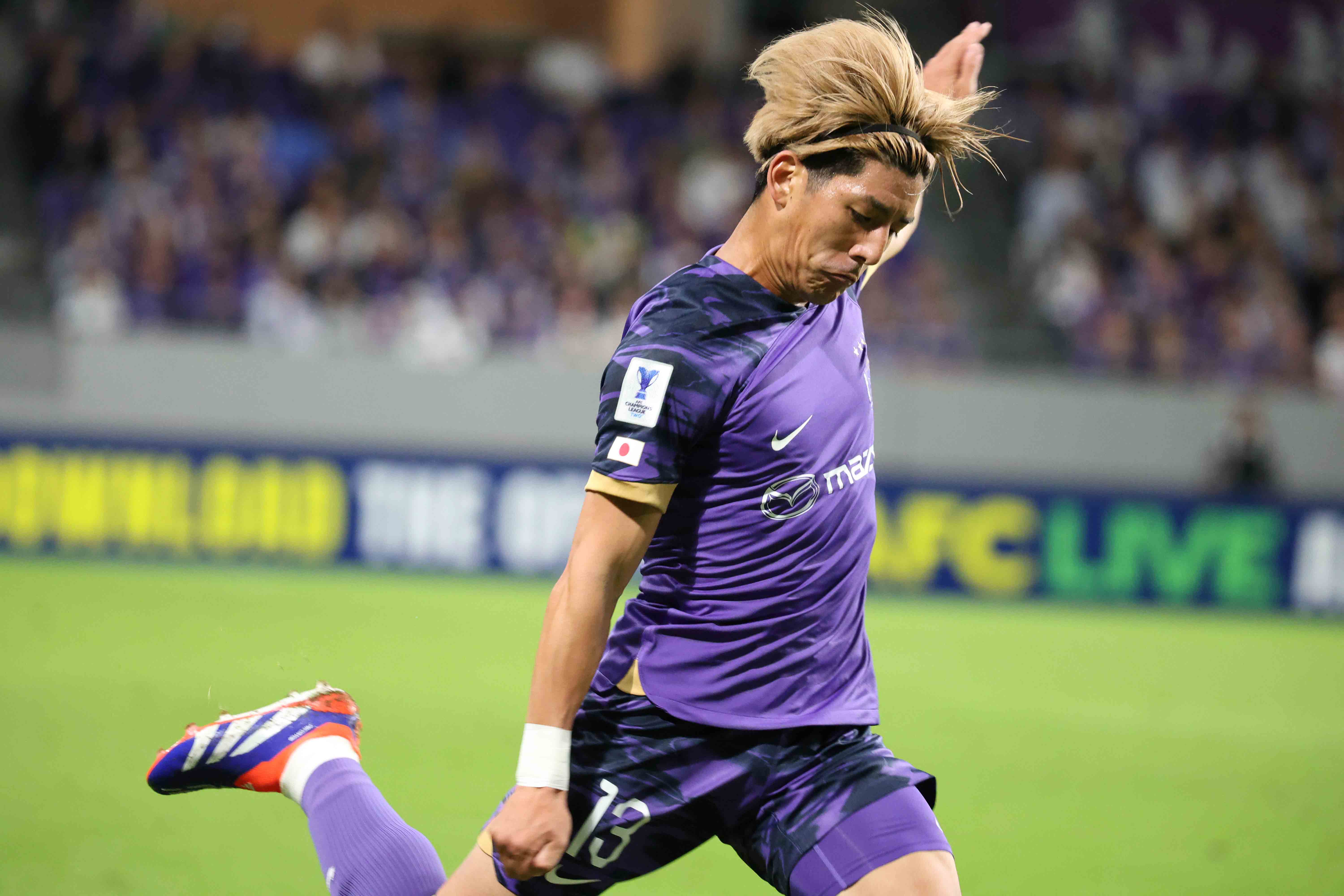 サンフレッチェ広島 新井直人選手 オンサイトカードレア - メルカリ