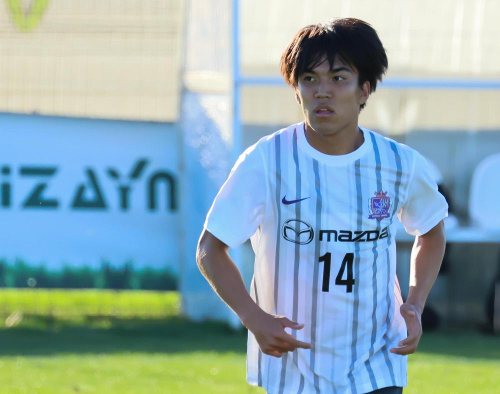 田中聡選手／攻撃も守備も、まだまだ。 | TSSサンフレッチェ広島公式