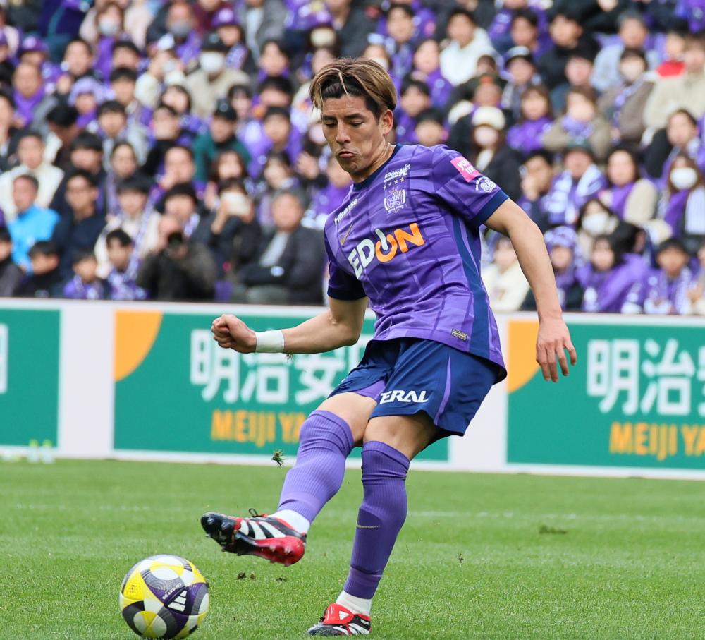 サンフレッチェ広島 オンサイトカード 新井直人選手 - メルカリ