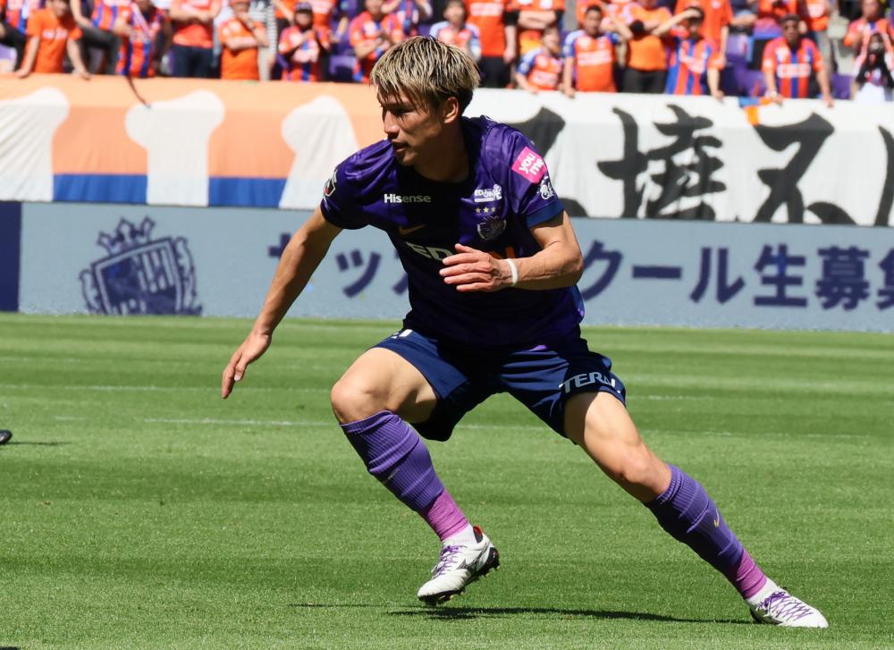 加藤 陸次樹選手　ラキボ&ガチャ　サンフレッチェ広島 選手名鑑 | TSSサンフレッチェ広島公式モバイルサイト