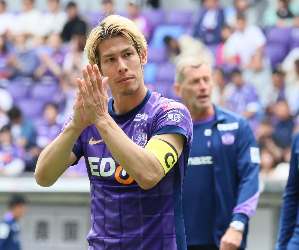 佐々木翔選手／ほっとしています。サポーターもアップの時から