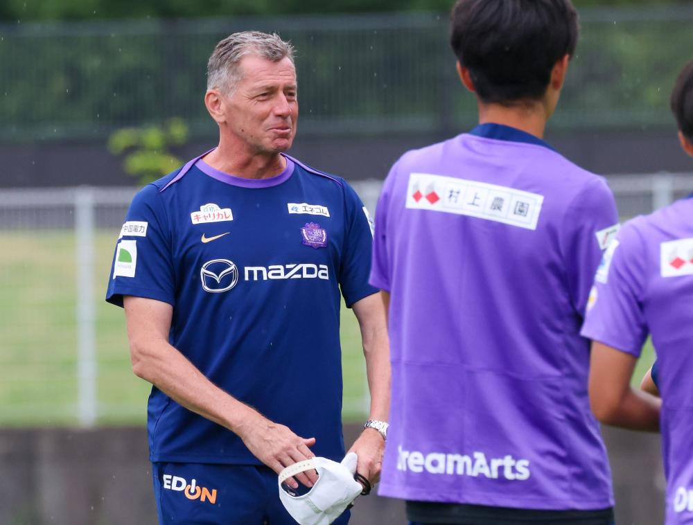 ミヒャエル・スキッベ監督／目の前の試合に集中する | TSS