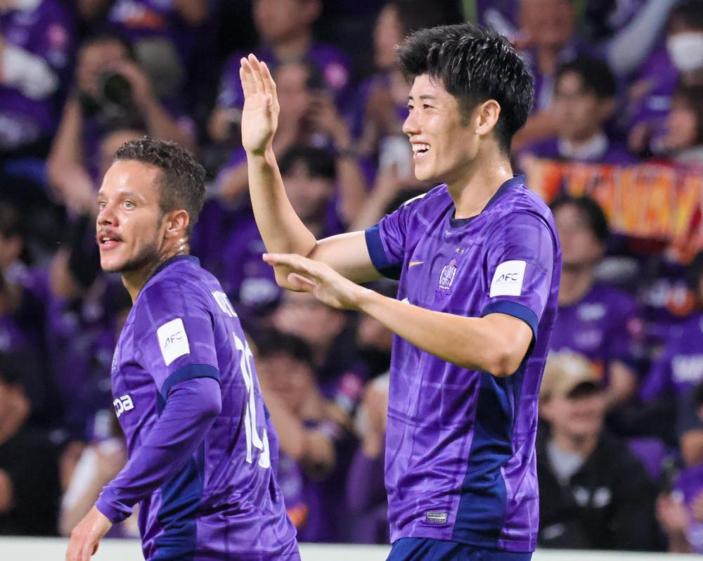 荒木隼人#4 サンフレッチェ広島ACL限定ユニフォーム　ゴールド 荒木隼人#4 サンフレッチェ広島ACL限定ユニフォーム ゴールド