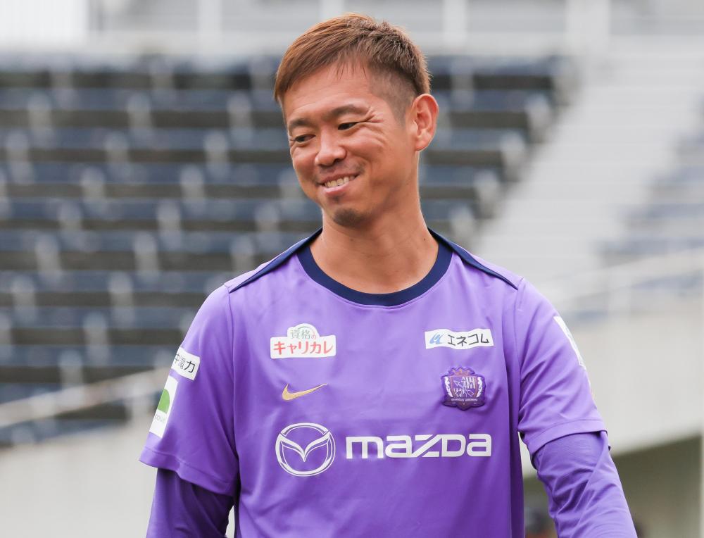 Nike サンフレッチェ広島　ユニフォーム　塩谷司選手 NIKE 2013 優勝 サンフレッチェ広島 サイズL ユニフォーム 塩谷