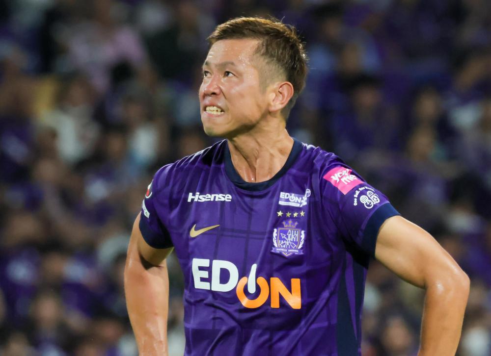 サンフレッチェ広島2013ホームユニフォーム塩谷司 サンフレッチェ広島【公式】 على X: 