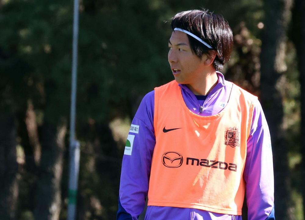 松本泰志選手／考える量も運動量も増える | TSSサンフレッチェ広島公式