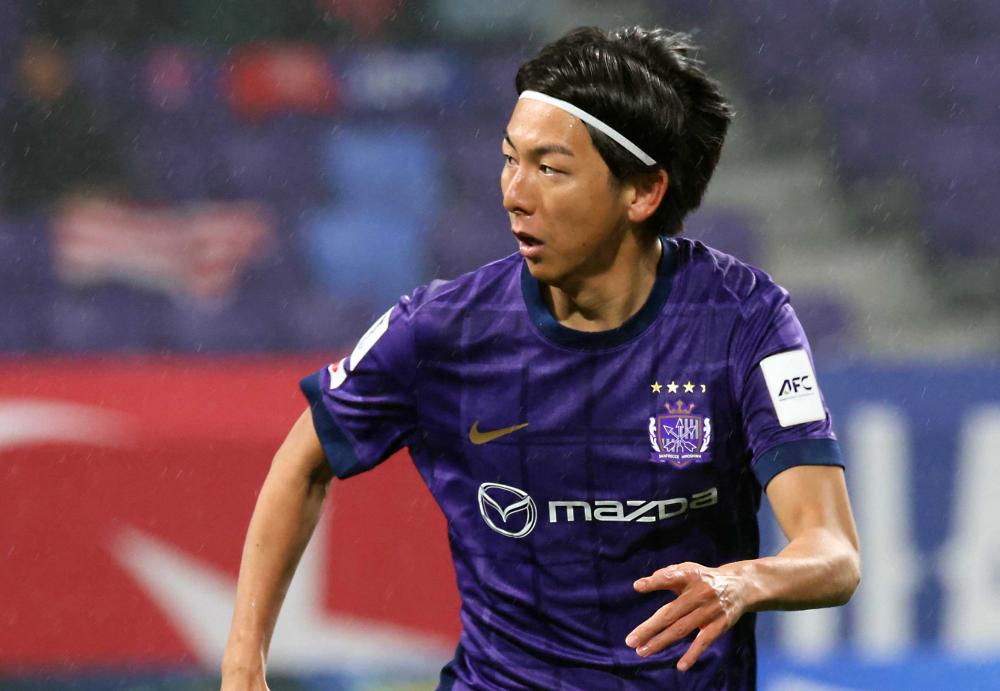 松本泰志選手／途中からアンカーに入って | TSSサンフレッチェ広島公式