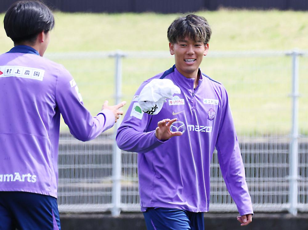 山﨑大地選手／山﨑大地はわかりやすい男 | TSSサンフレッチェ広島公式