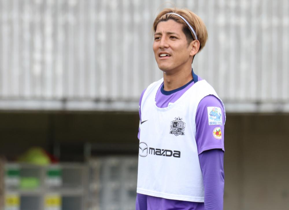 サンフレッチェ広島新井直人ユニフォーム一点 新井直人 | アイテム一覧 | サンフレッチェ広島公式オンラインストア