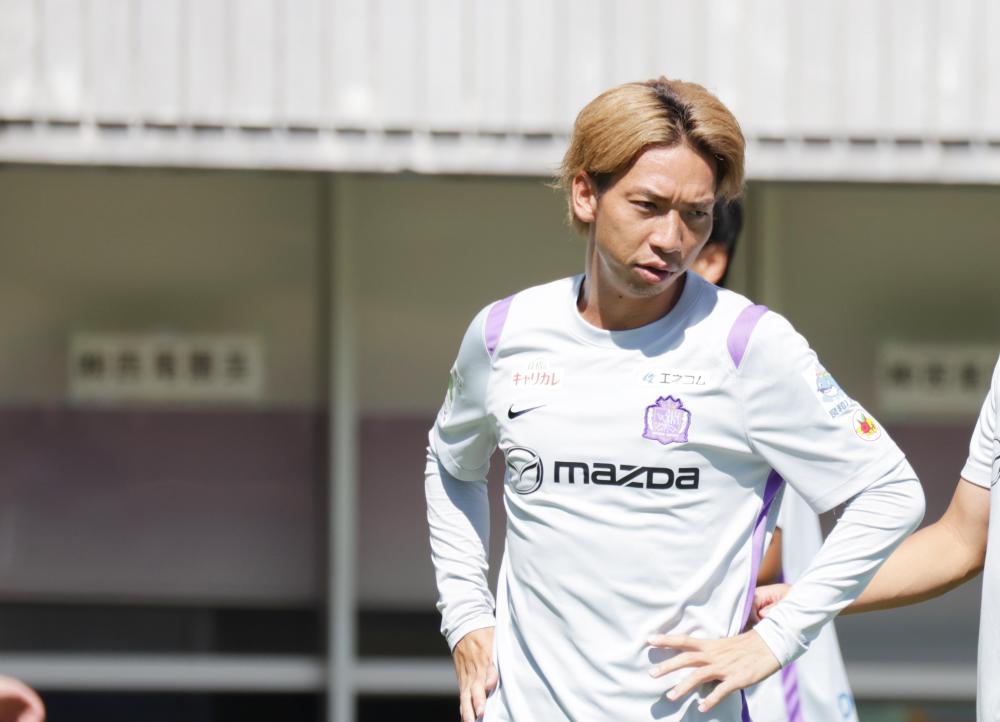 川辺駿選手／失点ゼロで抑える | TSSサンフレッチェ広島公式モバイルサイト